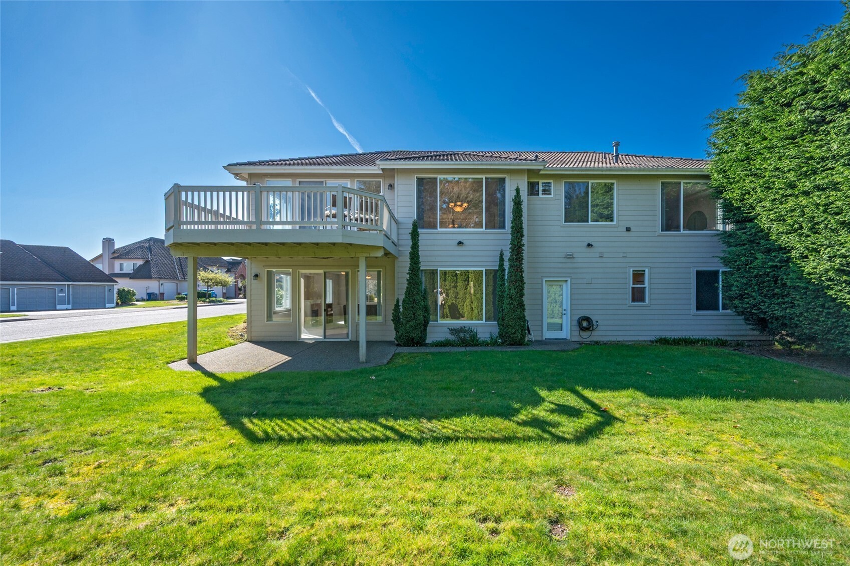 2203 12th Court NW Auburn WA 98001