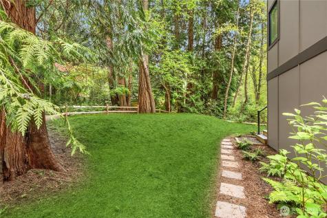 10003 Manitou Beach Drive NE Bainbridge Island WA 98110