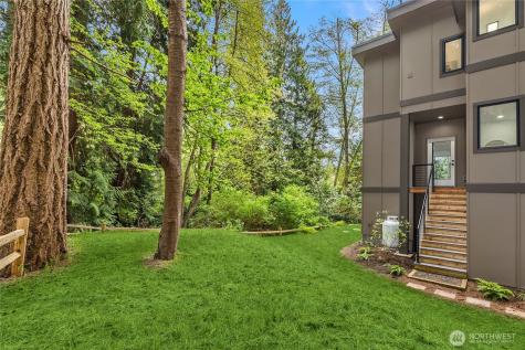 10003 Manitou Beach Drive NE Bainbridge Island WA 98110