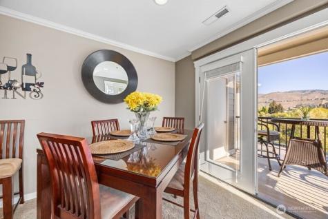 230 E Furnham Avenue Chelan WA 98816