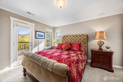 230 E Furnham Avenue Chelan WA 98816