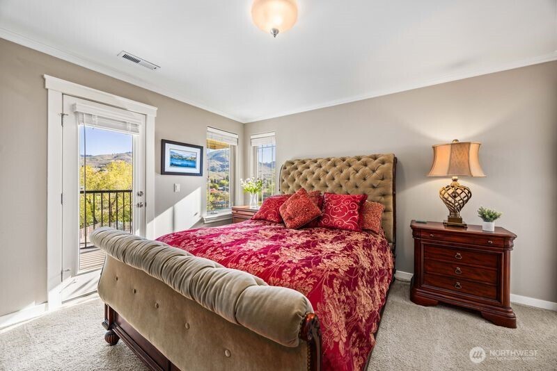 230 E Furnham Avenue Chelan WA 98816