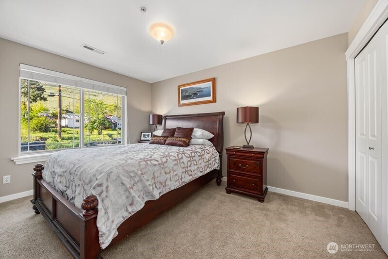 230 E Furnham Avenue Chelan WA 98816
