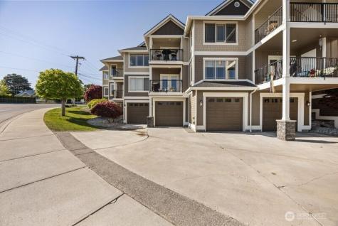 230 E Furnham Avenue Chelan WA 98816