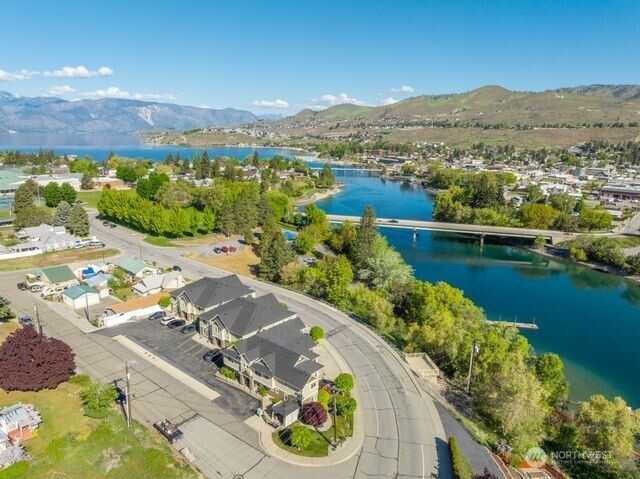 230 E Furnham Avenue Chelan WA 98816