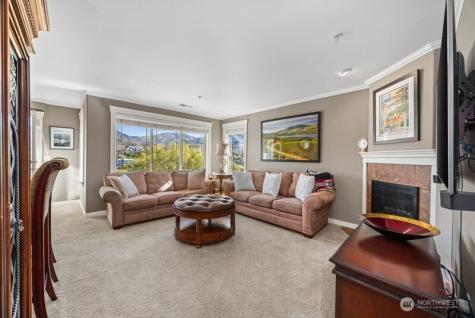 230 E Furnham Avenue Chelan WA 98816
