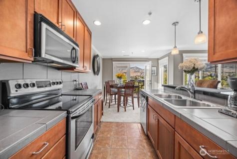 230 E Furnham Avenue Chelan WA 98816