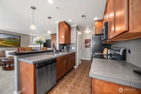 230 E Furnham Avenue Chelan WA 98816