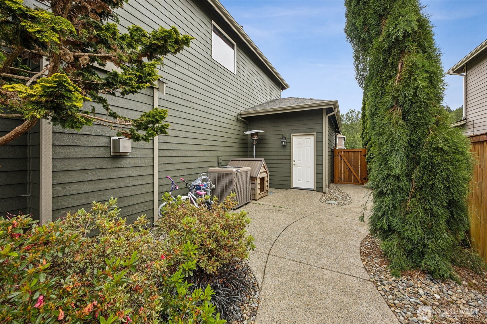 1519 Daffodil Avenue NE Orting WA 98360