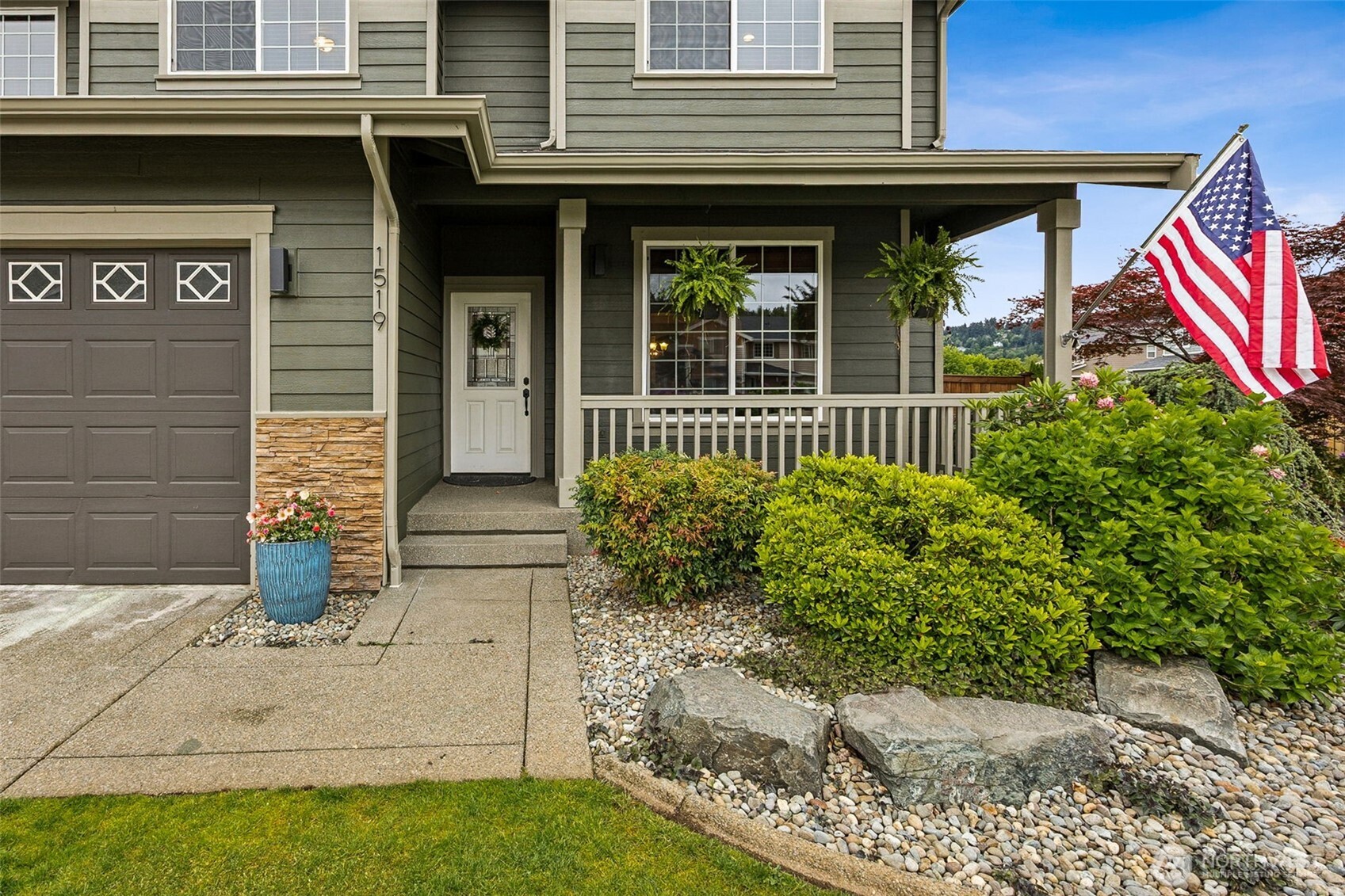 1519 Daffodil Avenue NE Orting WA 98360
