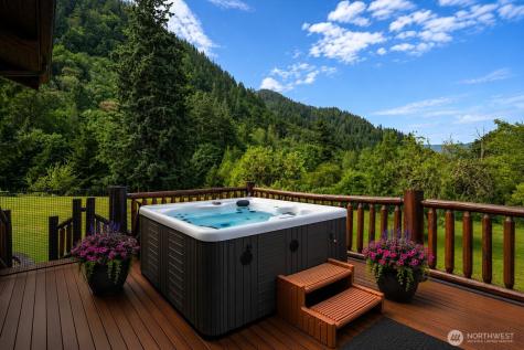 3130 S Bay Vista Drive Sedro Woolley WA 98284