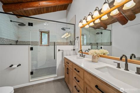 3130 S Bay Vista Drive Sedro Woolley WA 98284