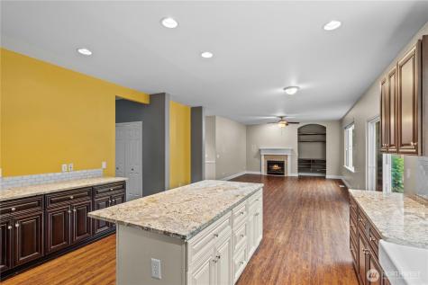 22618 SE 280th Place Maple Valley WA 98038