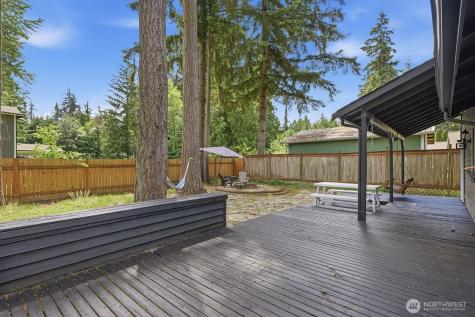 13826 Cascadian Way Everett WA 98208