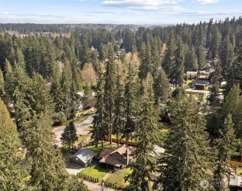 13826 Cascadian Way Everett WA 98208