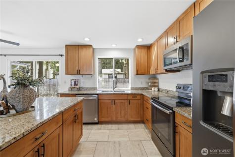 3340 SE Cedar Court Port Orchard WA 98366
