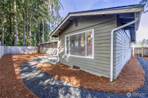 3340 SE Cedar Court Port Orchard WA 98366