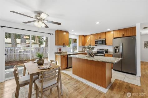 3340 SE Cedar Court Port Orchard WA 98366