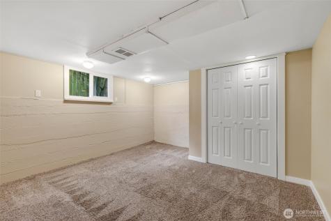 5003 Woodlawn Avenue N Seattle WA 98103
