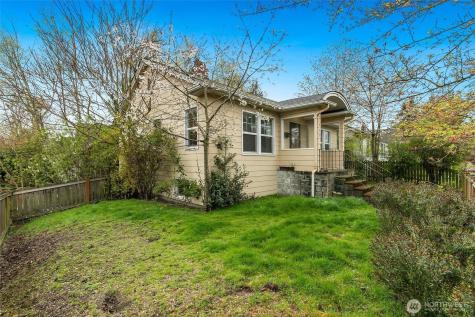 5003 Woodlawn Avenue N Seattle WA 98103