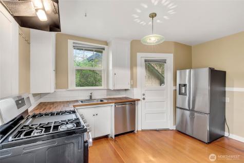 5003 Woodlawn Avenue N Seattle WA 98103