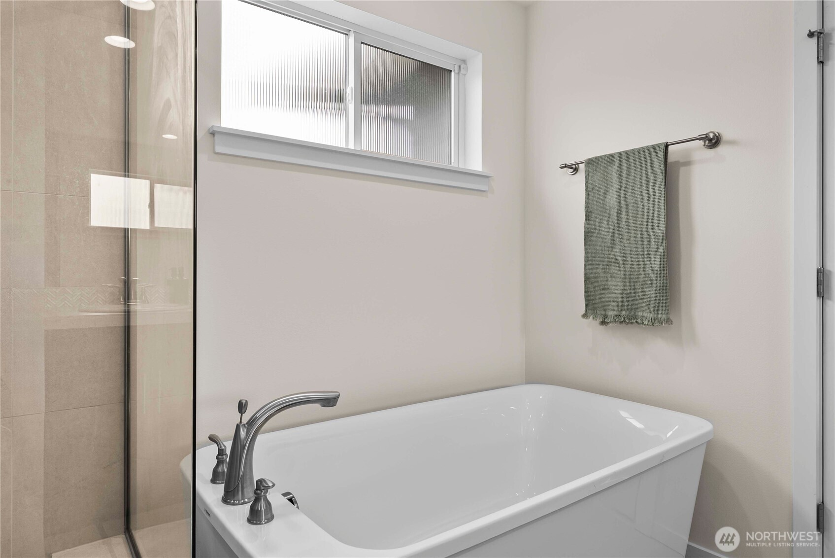 10214 SE 268th Place Kent WA 98030