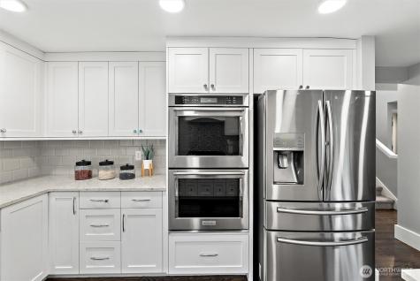 4613 NE 19th Street Renton WA 98059