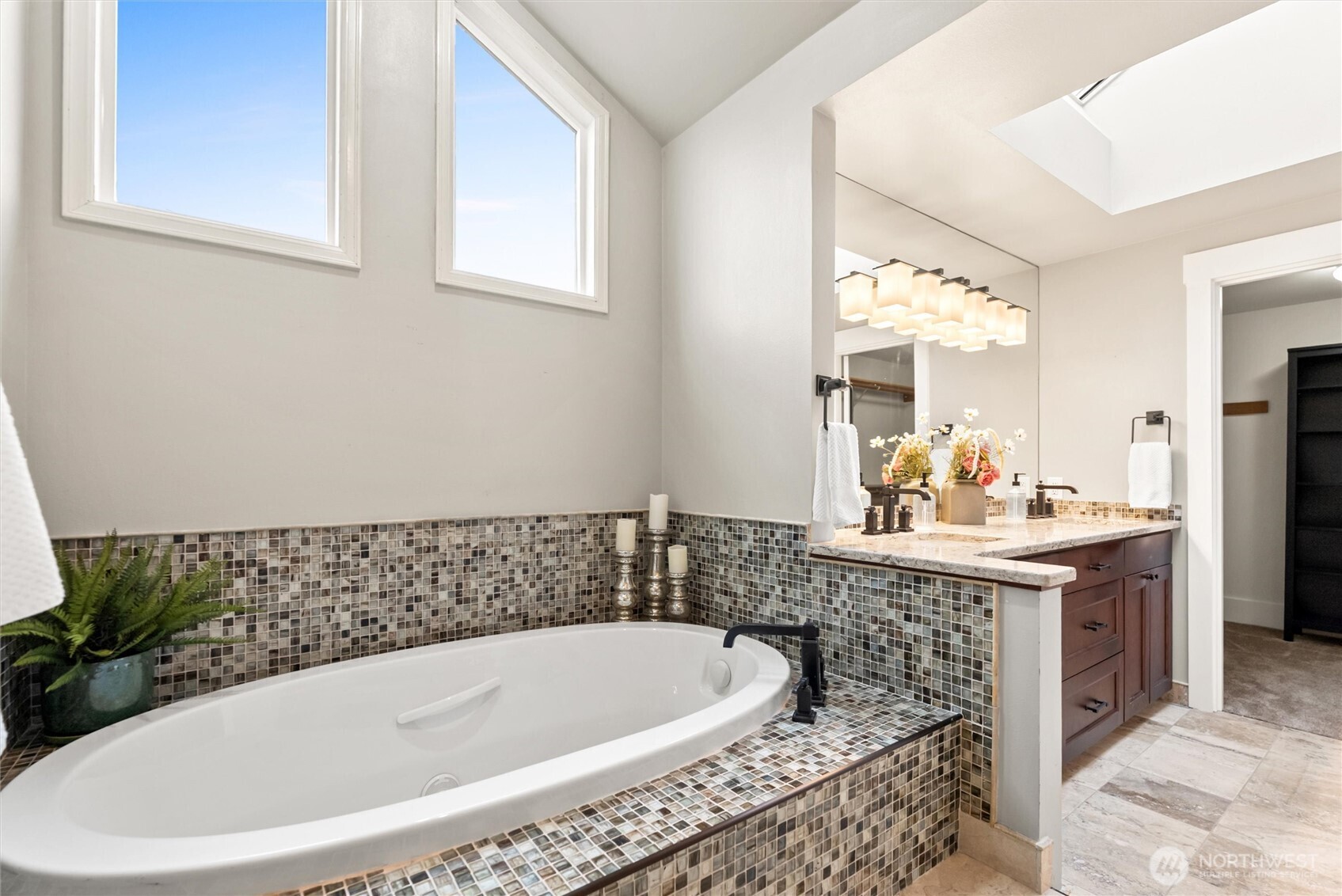 4613 NE 19th Street Renton WA 98059