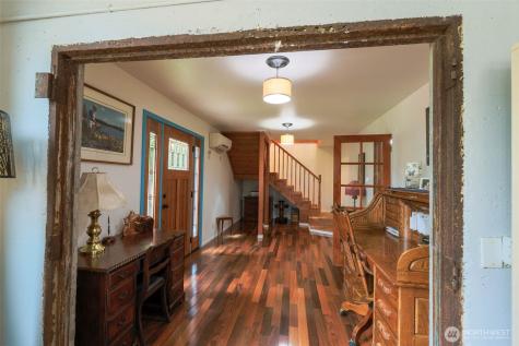 27 Olson Road Quinault WA 98575