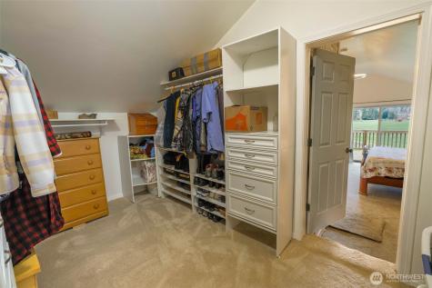 27 Olson Road Quinault WA 98575