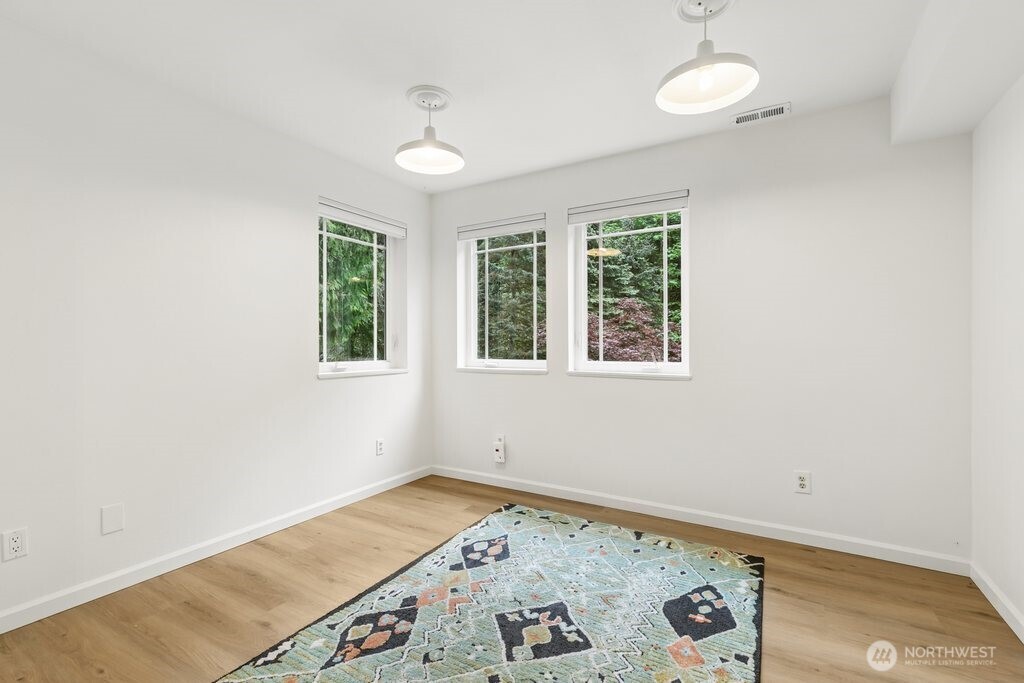 1830 216th Place NE Sammamish WA 98074