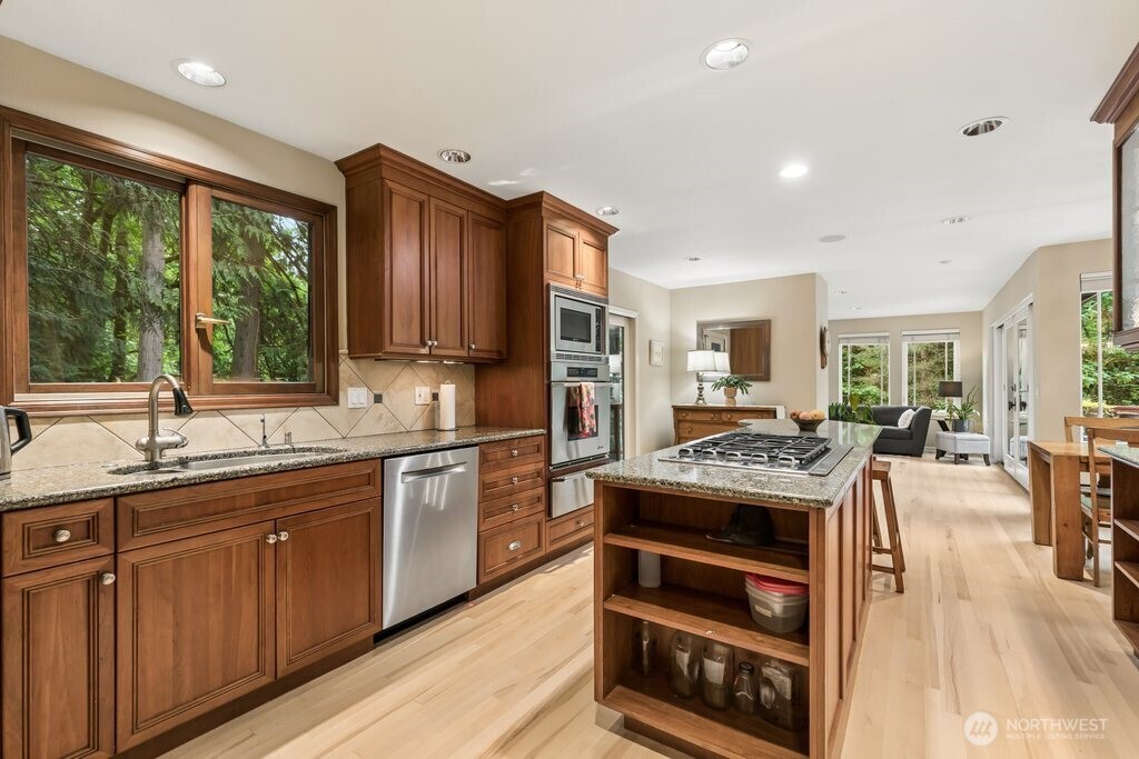 1830 216th Place NE Sammamish WA 98074