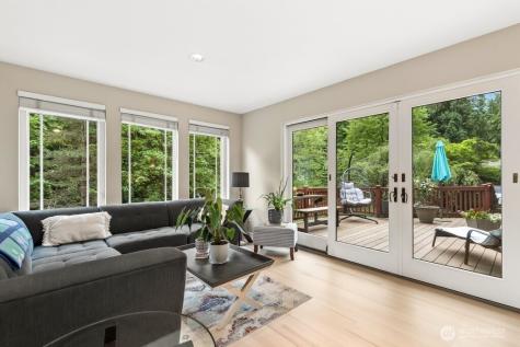 1830 216th Place NE Sammamish WA 98074