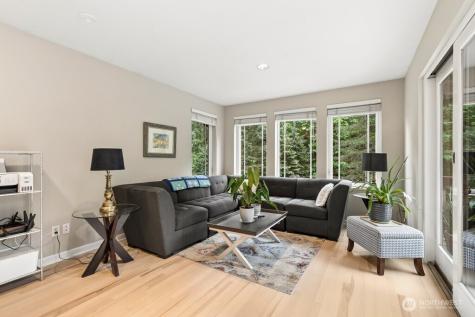 1830 216th Place NE Sammamish WA 98074