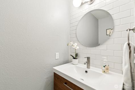 1830 216th Place NE Sammamish WA 98074