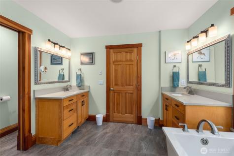 16480 Mountain View Road Mount Vernon WA 98274