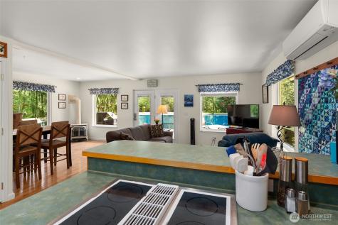 16480 Mountain View Road Mount Vernon WA 98274
