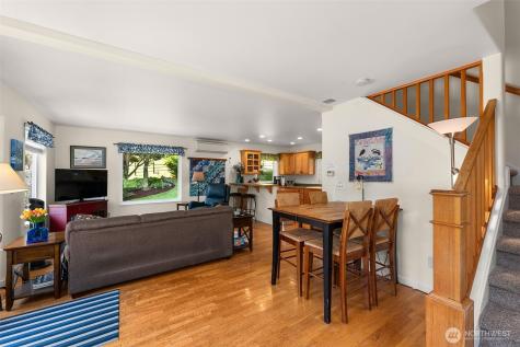 16480 Mountain View Road Mount Vernon WA 98274