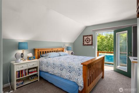 16480 Mountain View Road Mount Vernon WA 98274
