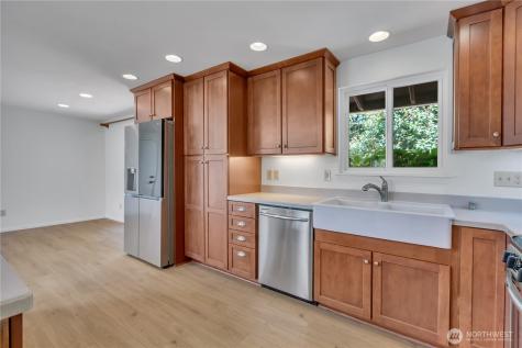 21306 109th Avenue SE Kent WA 98031