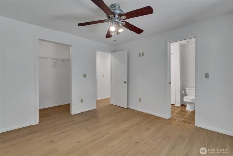 21306 109th Avenue SE Kent WA 98031