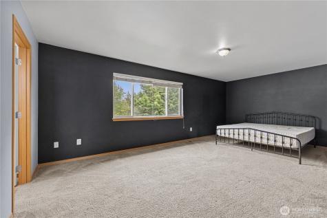 1232 NW Kathleen Drive Oak Harbor WA 98277