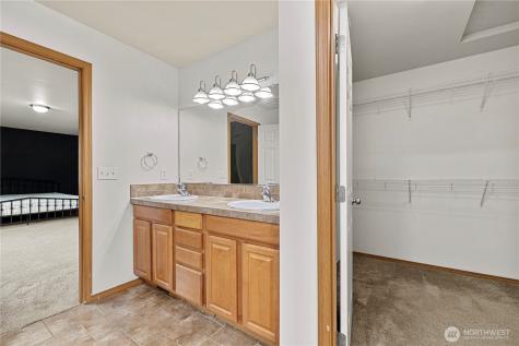 1232 NW Kathleen Drive Oak Harbor WA 98277