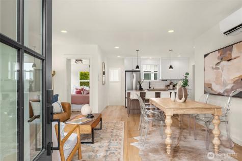 8913 8th Avenue NE Seattle WA 98115