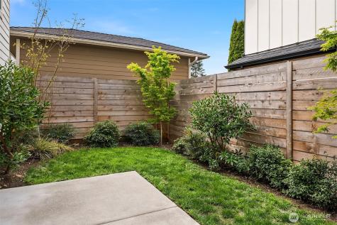 8913 8th Avenue NE Seattle WA 98115