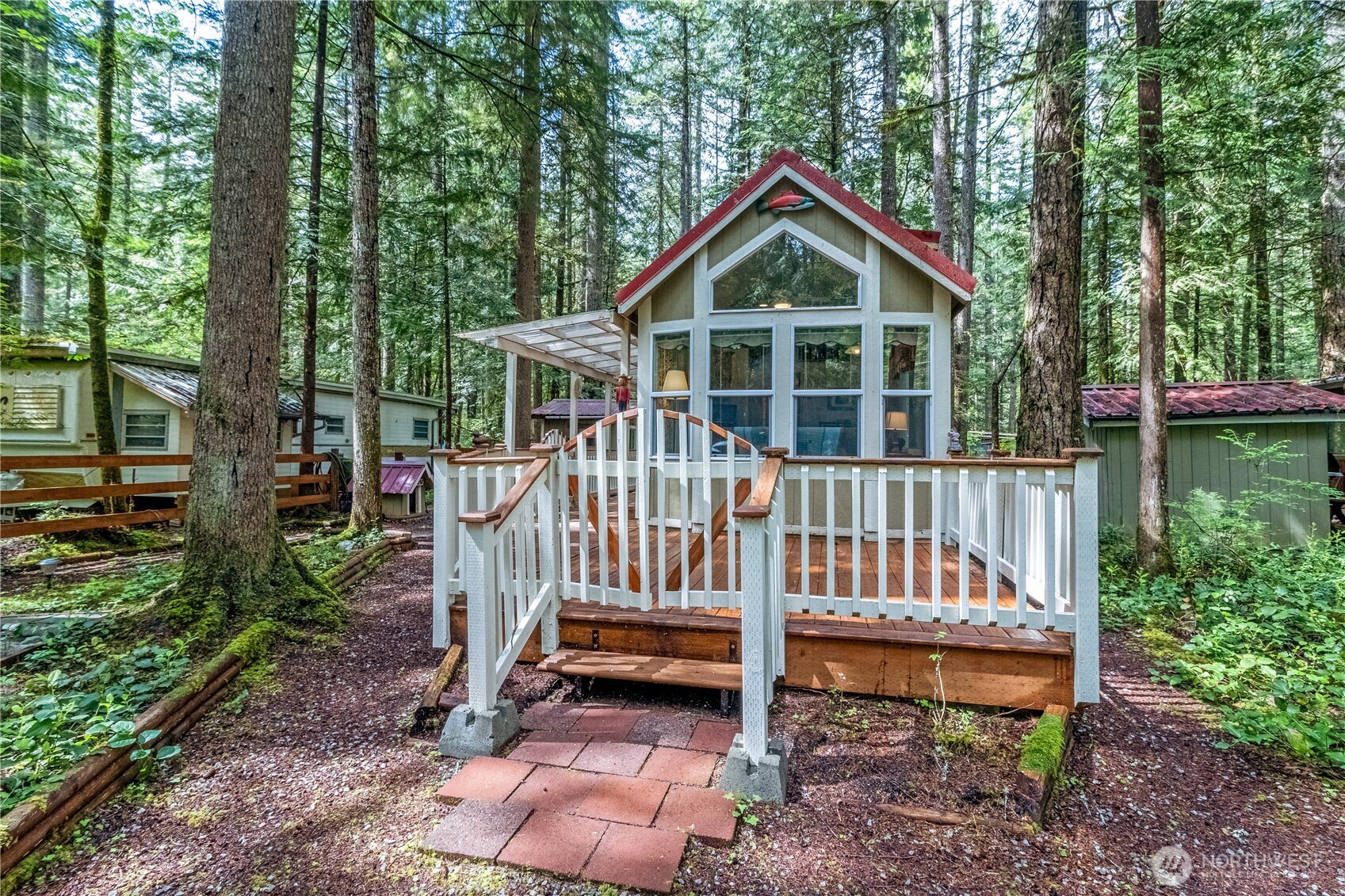 86 Sunset Circle Deming WA 98244
