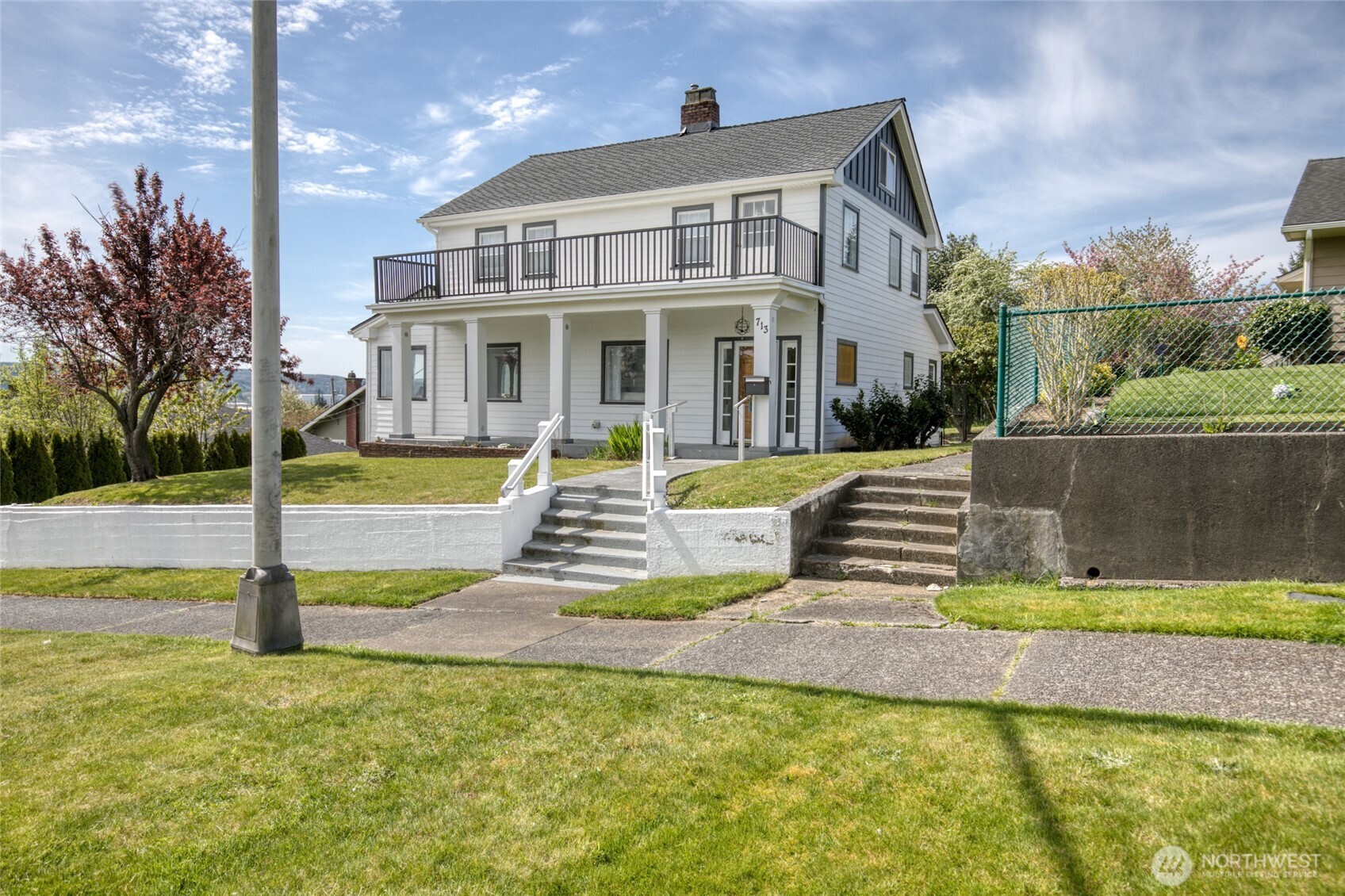 713 N Broadway Street Aberdeen WA 98520
