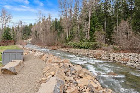 161 Middle Fork Lane Cle Elum WA 98922