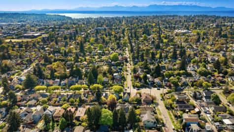 7060 Cleopatra Place NW Seattle WA 98117