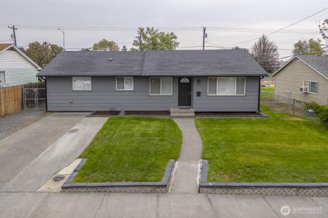 630 W Loop Drive Moses Lake WA 98837